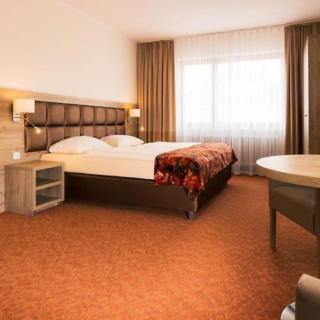 טוסנס Strand Hotel Nordsee, Hotel Deichlaeufer מראה חיצוני תמונה