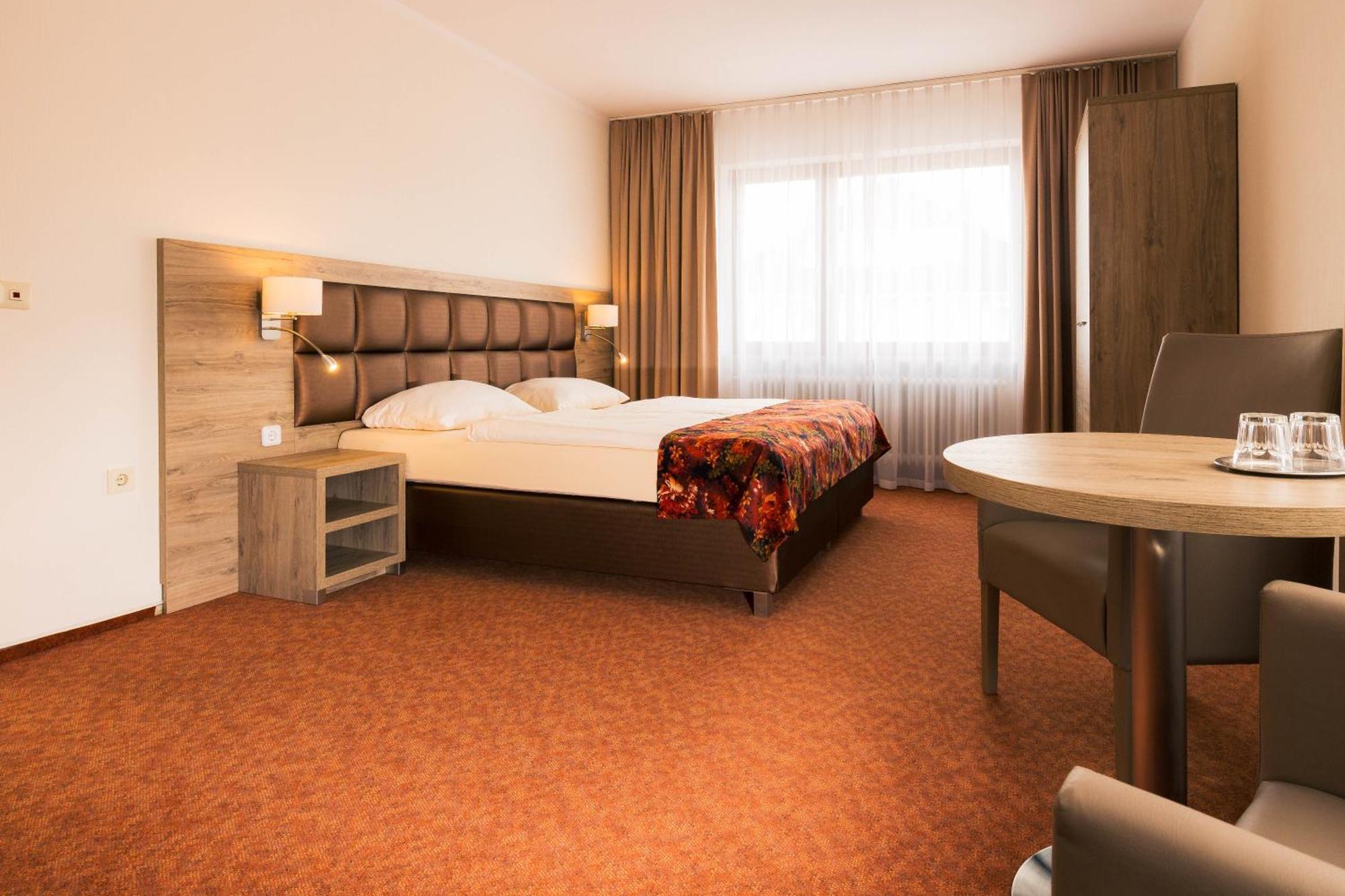 טוסנס Strand Hotel Nordsee, Hotel Deichlaeufer מראה חיצוני תמונה